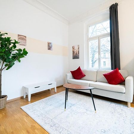 Fullhouse - Halle - Vs7 - 3 Beds - Nespresso 외부 사진